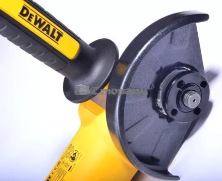 Угловая шлифмашина DeWalt DWE 4215 купить в Сургуте