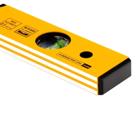 Уровень алюминиевый, 400 мм, фрезерованный, 3 глазка Denzel 33680 купить в Сургуте