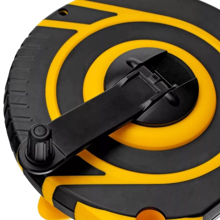 Рулетка геодезическая Denzel 30 м х 15 мм, закрытый корпус, фиберглассовая лента 31291 купить в Сургуте