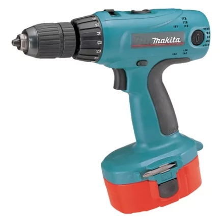 Аккумуляторная дрель-шуруповерт Makita 6347DWAE купить в Сургуте