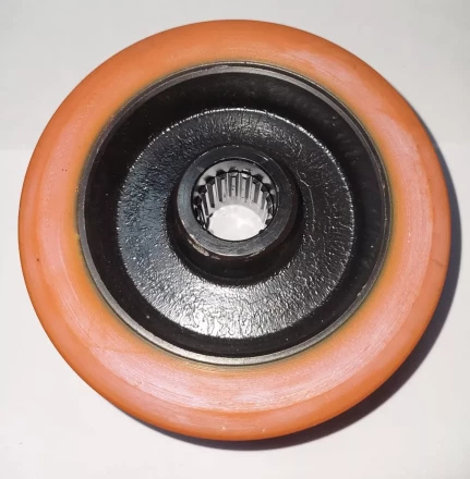 Колесо ведущее 140х55 для тележки гидравлической PPT18H/20Н 1011977 купить в Сургуте