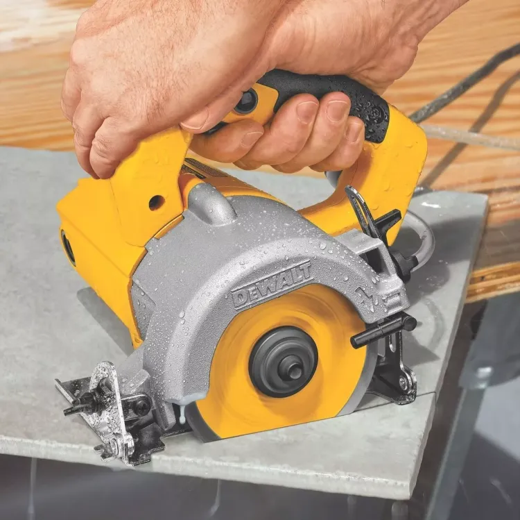 Плиткорез  DWC 410 1300Вт DeWalt купить в Сургуте