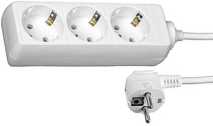 Удлинитель СВЕТОЗАР электрический с заземлением, евро, 3 гнезда, 5м SV-55033-5 купить в Сургуте