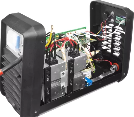 Сварочный инвертор с дисплеем ММА ЗАС-Т3-250-Д серия ПРОФЕССИОНАЛ купить в Сургуте