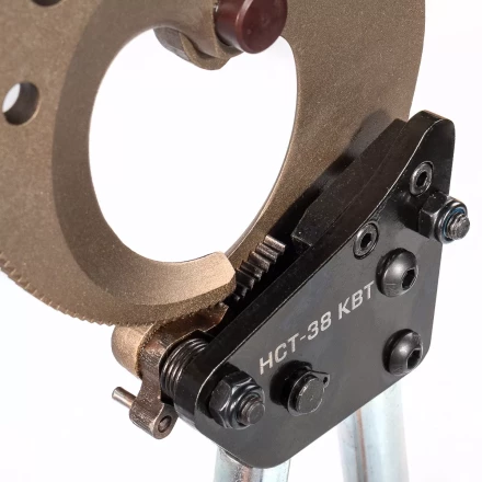 Секторные ножницы КВТ НСТ-38 для резки кабелей до 38 мм, проводов АС со стальным сердечником и прутков из низкоуглеродистой стали (84394) купить в Сургуте