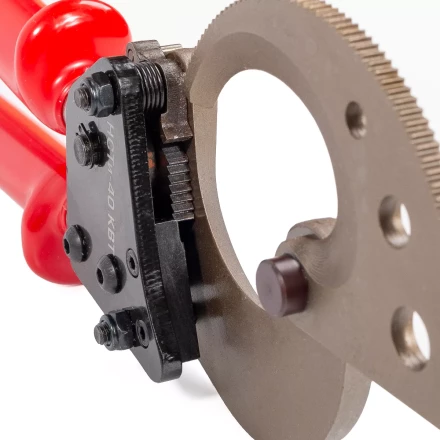 Секторные ножницы диэлектрические КВТ НСТи-40 для резки кабелей до 40 мм, проводов АС со стальным сердечником и прутков из низкоуглеродистой стали (84395) купить в Сургуте