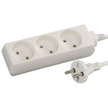 Удлинитель СВЕТОЗАР электрический, 3 гнезда, 5м SV-55030-5 купить в Сургуте