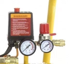 Компрессор масляный поршневой прямой привод DENZEL PC 50-260 58073 купить в Сургуте