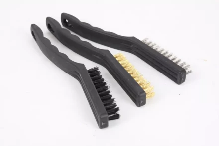 Набор щеток 3 шт металлические с пластмассовой ручкой большие MATRIX 74863 купить в Сургуте