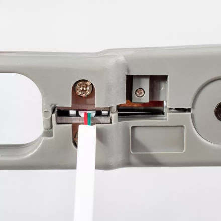 Стриппер КВТ КС-501 для снятия изоляции и оболочки с UTP кабелей (84826) купить в Сургуте