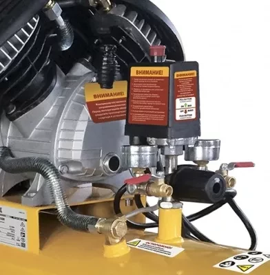 Компрессор масляный поршневой прямой привод  DENZEL PC 2/100-360 58078 купить в Сургуте