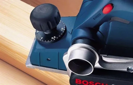 Электрорубанок BOSCH GHO 26-82 D купить в Сургуте