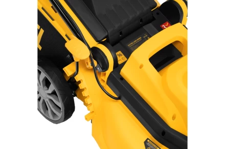 Газонокосилка электрическая GMC-2000, шир. 44см, 2000 Вт, 6 уров., травосб. 45 л// Denzel купить в Сургуте