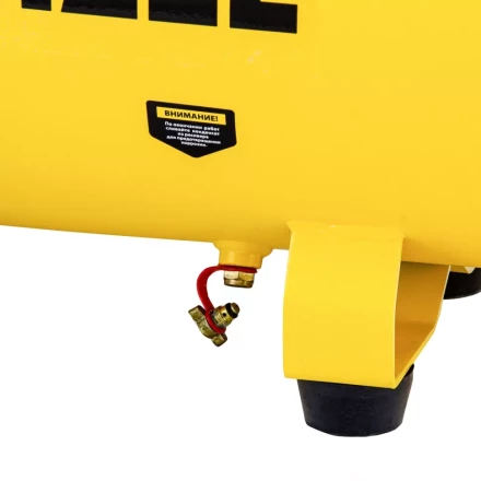 Компрессор воздушный прямой привод DC1700/50, 1.7 кВт, 50 литров, 260 л/мин Denzel 58164 купить в Сургуте