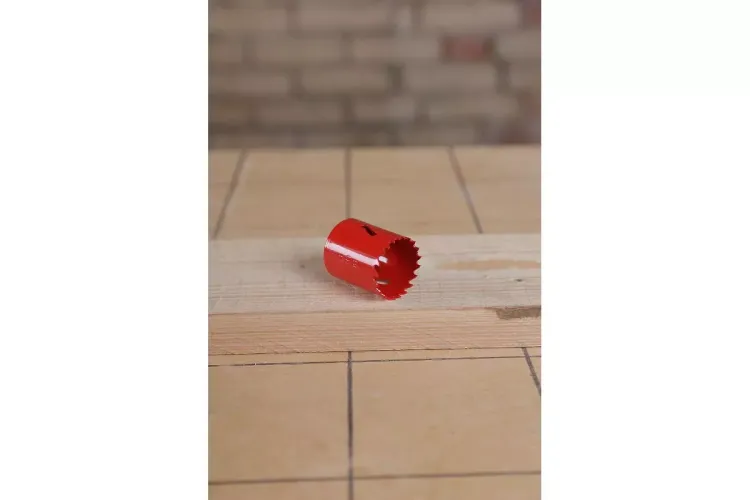 Коронка биметаллическая HAMMER Ф38х38мм 5/8" BiMETALL (224-008) купить в Сургуте