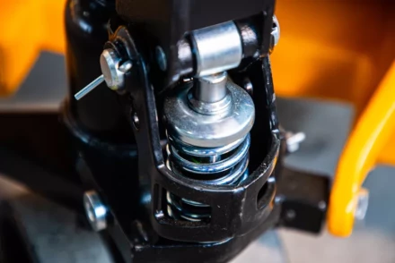 Тележка гидравлическая 2000 кг 1150 мм нейлоновые колеса XILIN DB 1010233 купить в Сургуте