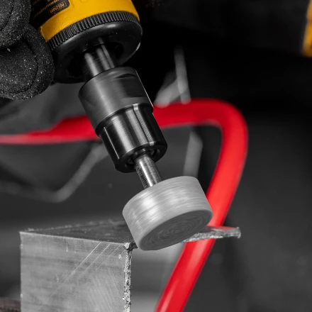 Пневмошлифмашина прямая Denzel 57464 PGS25000, 25000 об/мин, 10 шлиф. камней, цанга - 3, 6 мм, 113 л/мин купить в Сургуте