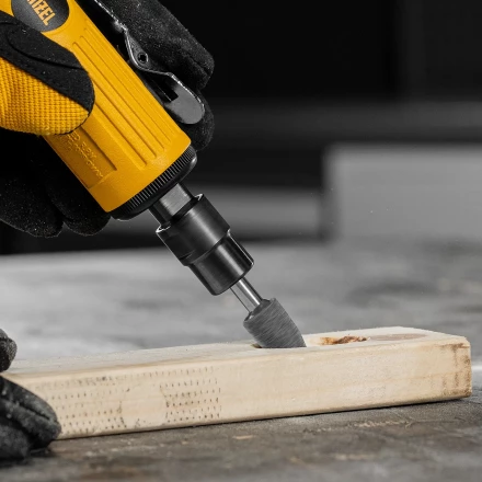 Пневмошлифмашина прямая Denzel 57464 PGS25000, 25000 об/мин, 10 шлиф. камней, цанга - 3, 6 мм, 113 л/мин купить в Сургуте