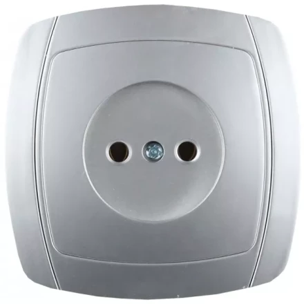 Розетка СВЕТОЗАР &quot;АКЦЕНТ&quot; одинарная в сборе, без заземления, цвет серебристый металлик, 16А/~250В SV-54200-SM купить в Сургуте