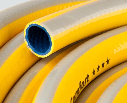 Шланг RACO &quot;COMFORT&quot; поливочный, 30атм., армированный, 3-х слойный, 1/2&quot;х50м 40303-1/2-50 купить в Сургуте