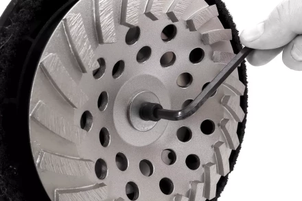 Шлифовальная машина по бетону MESSER M3026 купить в Сургуте