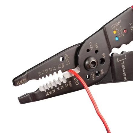 Многофункциональный стриппер КВТ WS-01F для снятия изоляции с проводов 0.5–4.0 мм (101541) купить в Сургуте