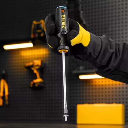 Отвертка, SL6x150 мм, S2, 3к рукоятка Denzel 121997 купить в Сургуте