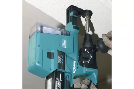 Аккумуляторный перфоратор Makita DHR242RT купить в Сургуте