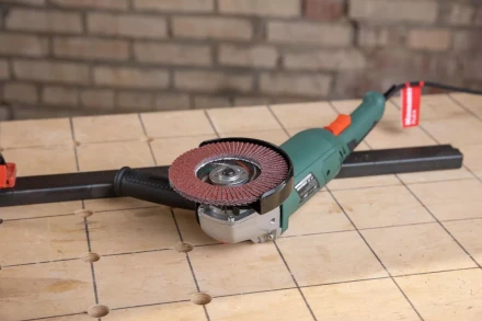 Круг Лепестковый Торцевой (КЛТ) HAMMER КЛТ 1 Ф125х22 Р120 213-005 купить в Сургуте