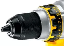 Дрель-винтоверт аккумуляторная DeWalt DCD 932 М2 купить в Сургуте