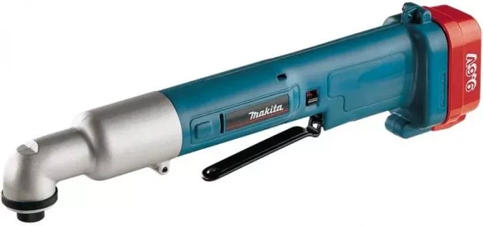 Аккумуляторный угловой ударный шуруповерт Makita 6940DW купить в Сургуте