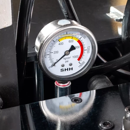 Стол КВТ СШО-150 NEO с комплектом шинообрабатывающего оборудования для шин до 150 мм (85683) купить в Сургуте