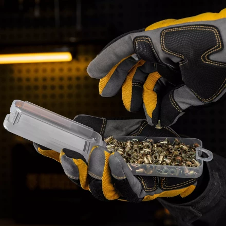 Заклепки резьбовые, стальные, оцинкованные, М3, пластиковый кейс, 200 шт. Denzel 40600 купить в Сургуте