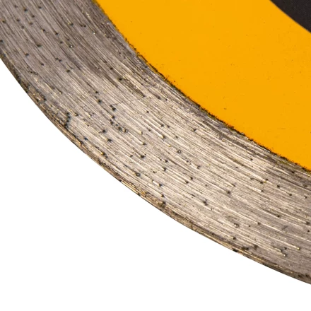 Диск алмазный отрезной 115 х 22,2 мм, сплошной, супертонкий, горячий пресс, мокрое резание// Denzel 73043 купить в Сургуте