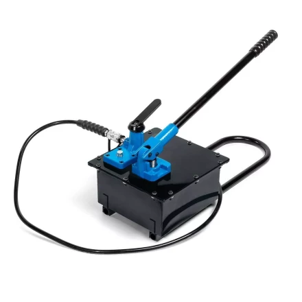 Помпа гидравлическая ручная КВТ ПМР-7080 объем маслобака 8.0 л (88147) купить в Сургуте