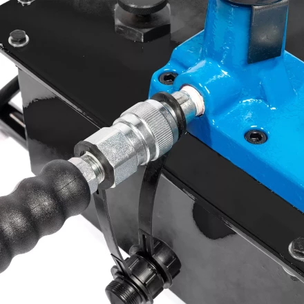 Помпа гидравлическая ручная КВТ ПМР-7080 объем маслобака 8.0 л (88147) купить в Сургуте