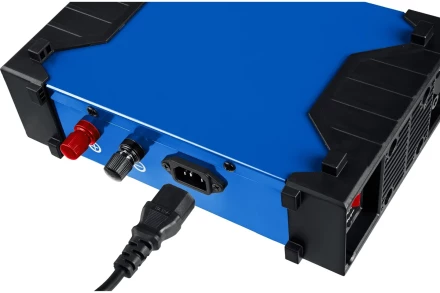 ЗУБР И-ЗП-300, 12/24 В, 100 А, 3-30 А, инверторное зарядно-предпусковое устройство (59323) купить в Сургуте