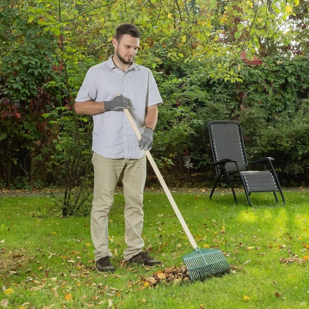 Грабли веерные пластиковые Сибртех, 420 мм, 22 плоских зуба, без черенка, Россия, 617055 купить в Сургуте