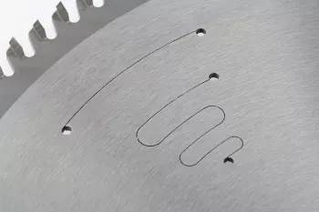 Пильный диск по дереву 305 x 30 x 96Т GROSS 73346 купить в Сургуте