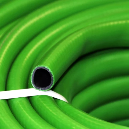 Шланг 1/2 х 50м ВЕДУГА Премиум зелёный 45966 купить в Сургуте