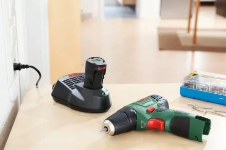 Аккумуляторная дрель BOSCH PSR 10,8 LI-2 (0.603.972.909) купить в Сургуте