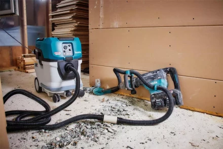 Пылесос строительный аккумуляторный 76В Makita VC006GMZ01, сухая и влажная уборка, 40л (без АКБ и ЗУ) купить в Сургуте