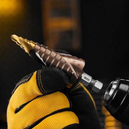 Сверло ступенчатое Denzel 723614, 6-8-10-12-14-16-18-20-22-24-26-28-30мм, Р6М5К5, 6-гр. хвостовик купить в Сургуте