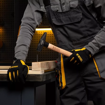 Молоток слесарный, 500 г Denzel, кованый квадратный боек, буковая рукоятка, 10429 купить в Сургуте