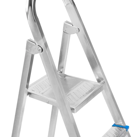 Стремянка Сибртех 97836, 4 ступени, стальная, оцинкованная купить в Сургуте