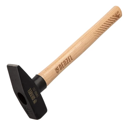 Молоток слесарный, 1000 г Denzel, кованый квадратный боек, буковая рукоятка 10437 купить в Сургуте