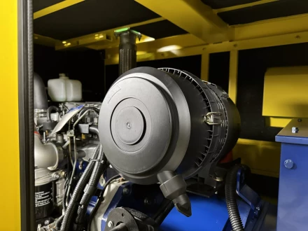 Дизельный генератор Vektor AD-100Y-T400 в шумозащитном кожухе купить в Сургуте