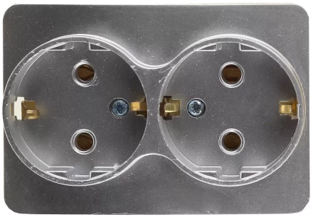 Розетка СВЕТОЗАР &quot;ГАММА&quot; с заземлением, двойная, без вставки и рамки, цвет светло-серый металлик, 16А/~250В SV-54107-SM купить в Сургуте