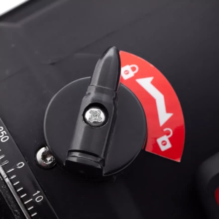 Лазерный уровень ML 06 Green, 30 м, 520 нм, аккумулятор Li 2800 мАч, резьба 5/8&quot; Matrix 35067 купить в Сургуте