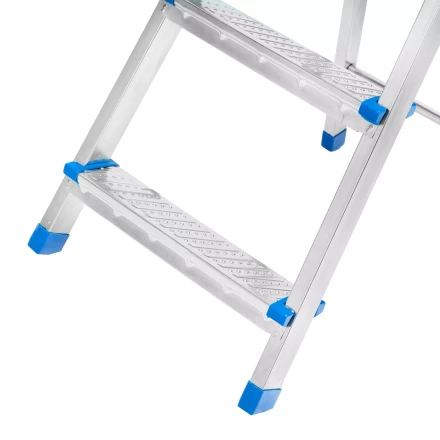 Стремянка, 3 ступени, стальная, оцинкованная Сибртех 97835 купить в Сургуте